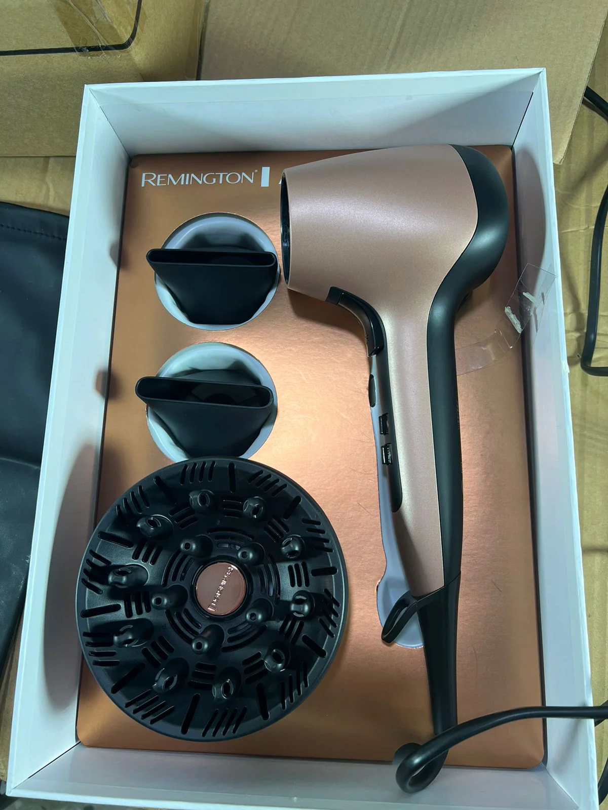 USA Lot Imported Remington Salon Collection Air3D Hair Dryer - Image 3